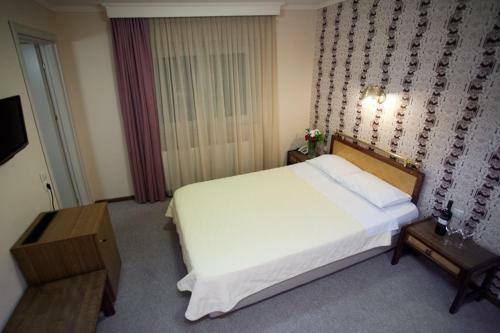 Olympos Hotel