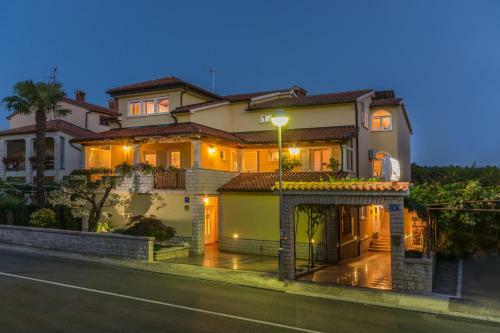 Hostal Guesthouse Casa Nova