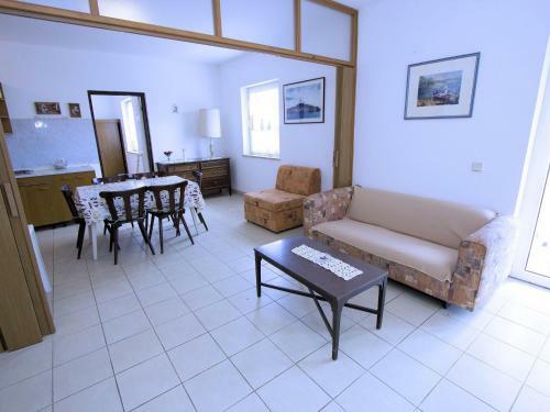 Hostal Apartments Tin