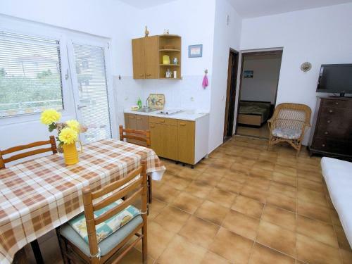 Hostal Apartments Tin
