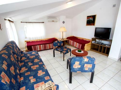 Hostal Apartments Tin
