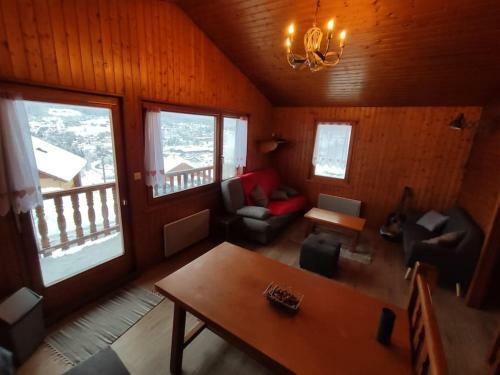 Vue Panoramique!5min � Pied Du Ski Poli