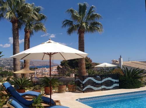 Apartamento Villa Las Palmeras With Private Pool And Garden