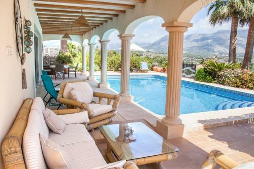 Apartamento Villa Las Palmeras With Private Pool And Garden