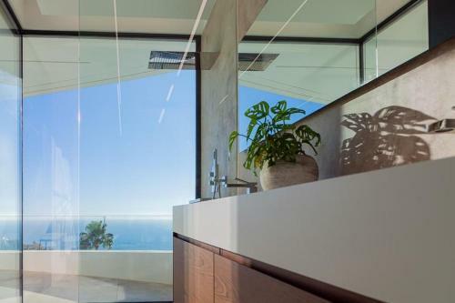 Neue Luxus Villa Mit Meerblick, Pool Und Garage