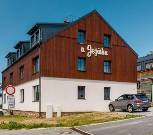 Apartment U Je?�ska I