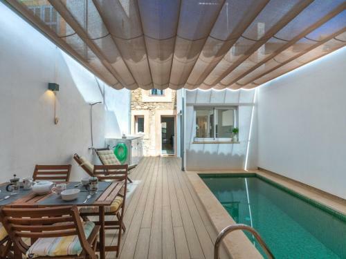 Holiday Home Can Regalat Heated Pool