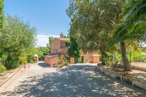 Villa Cas Capell� & Casa Rub�