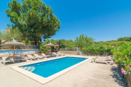 Villa Cas Capell� & Casa Rub�