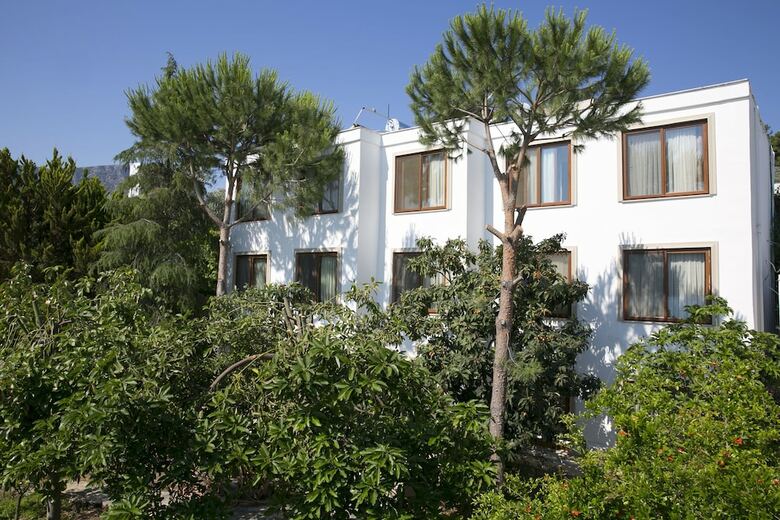 Karianda Hotel