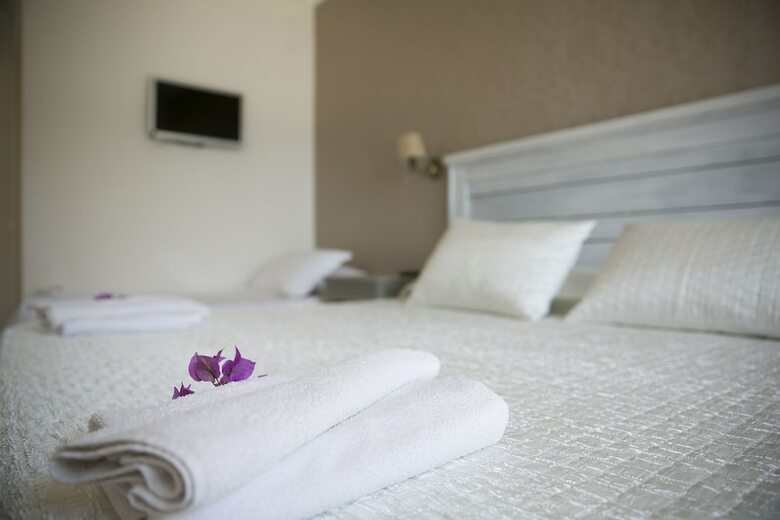 Karianda Hotel