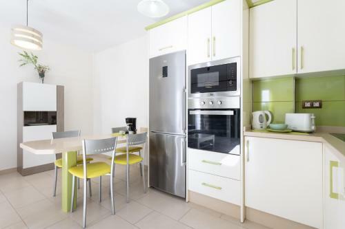 Home2book Cozy Apartment Costa Del Silencio, Pool