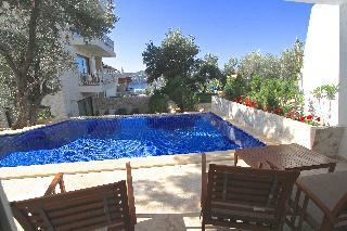 Oasis Hotel