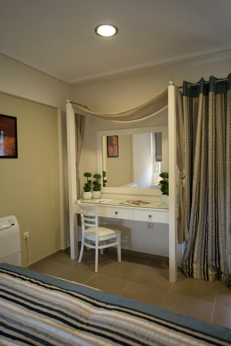 Aparthotel Mantinia Bay Hotel