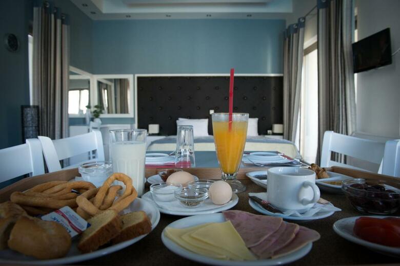 Aparthotel Mantinia Bay Hotel