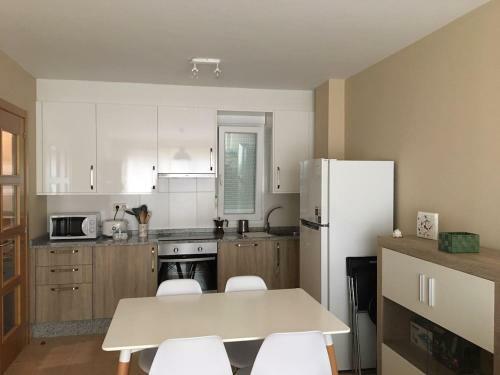 Apartamento En Barreiros. Playa Catedrales