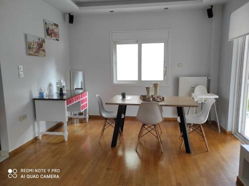 Family Apartment By The Sea