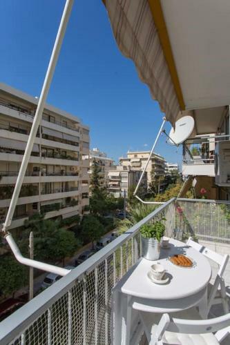 Family Apartment By The Sea