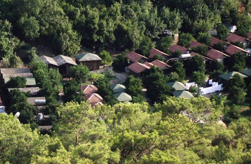 Hostal Olympos Deep Green Bungalows