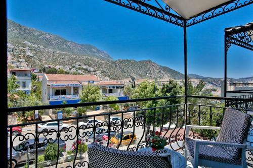 Nur Suites & Hotels