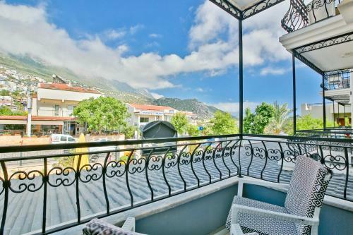 Nur Suites & Hotels