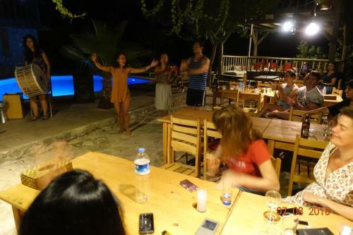 Hostal Olympos Koyevi Pension