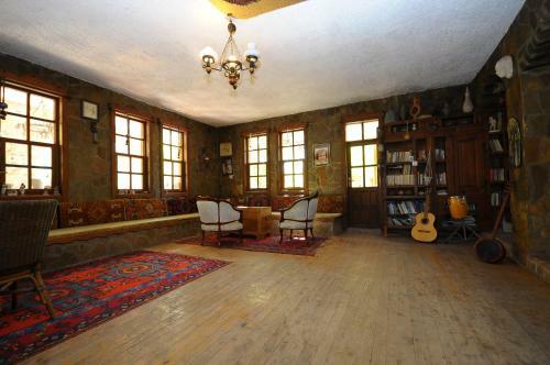 Hostal Olympos Koyevi Pension