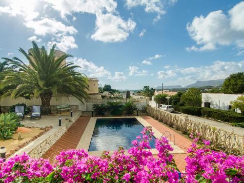 Gorgeous Villa With Private Pool And Near Golf Course And Beach