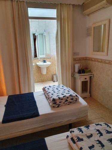 Hostal Benalmadena Costa
