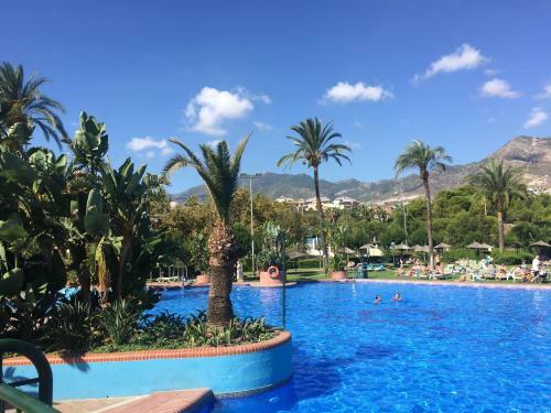 Beautiful Apartment With Sea Views, Benal Beach