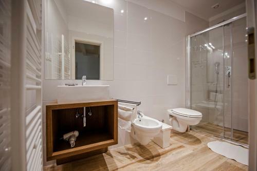 Luxury Two-bedroom Apartment