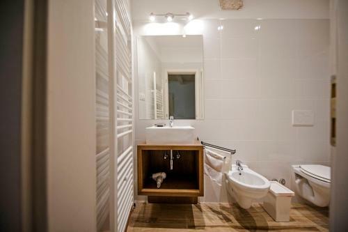 Luxury Two-bedroom Apartment