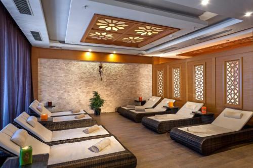 Hotel Karmir Resort & Spa