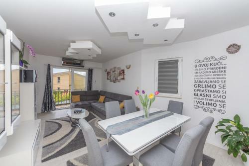 Apartments Matko
