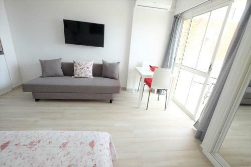Iris Apartment