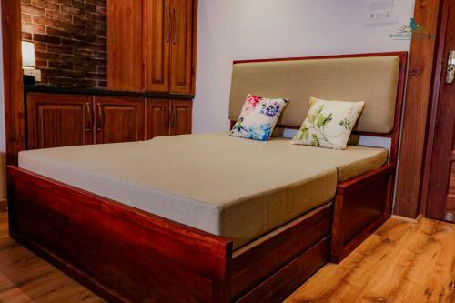 Villa Serene Bungalow In Foothills Of Himalayan Range