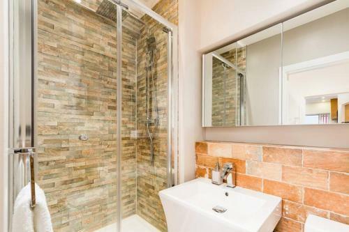 Birmingham Contractor Stays, Hs2 Contractor Accommodation, Trade Stays, Accommodation By Nec