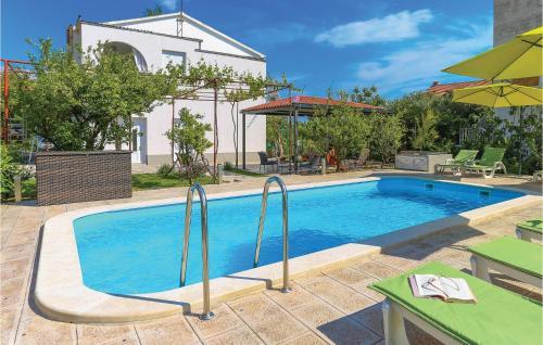 Apartment Kastel Stari 20