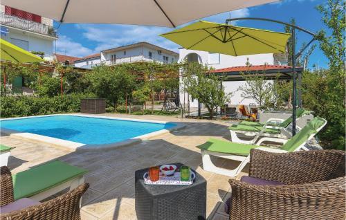 Apartment Kastel Stari 20