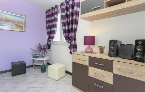 Apartment Kastel Stari 20