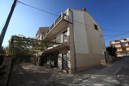 Hostal Apartments Sustic