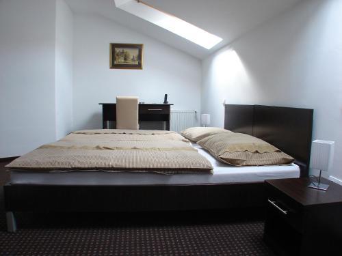 Hostal Rooms Levicki