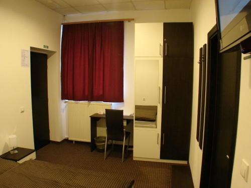 Hostal Rooms Levicki