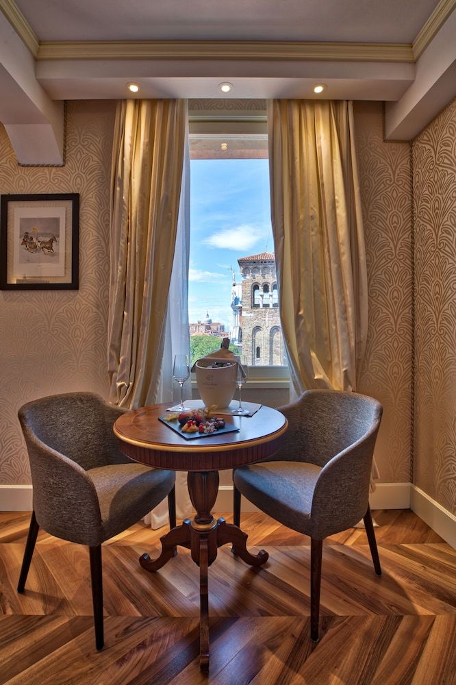 Hotel Londra Palace