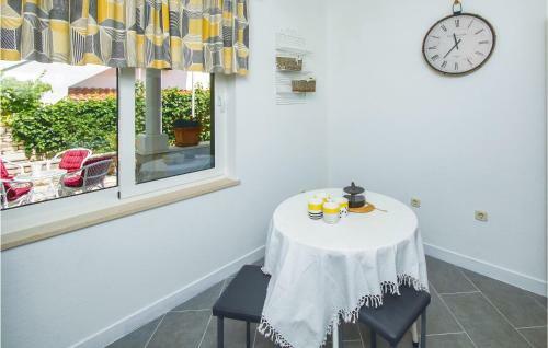 Holiday Home Postira Mala Lozna