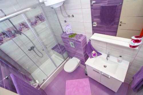 Apartments Marhela Jakov