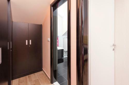 Apartments Marhela Jakov