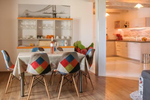 Apartment Borgo 8