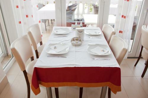Hotel Vali