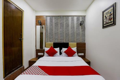 Oyo 82082 Hotel Down Town